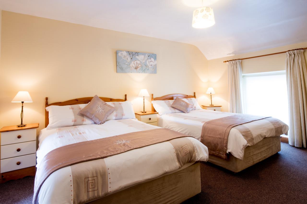 Brennan'S Accommodation Glenties Eksteriør billede