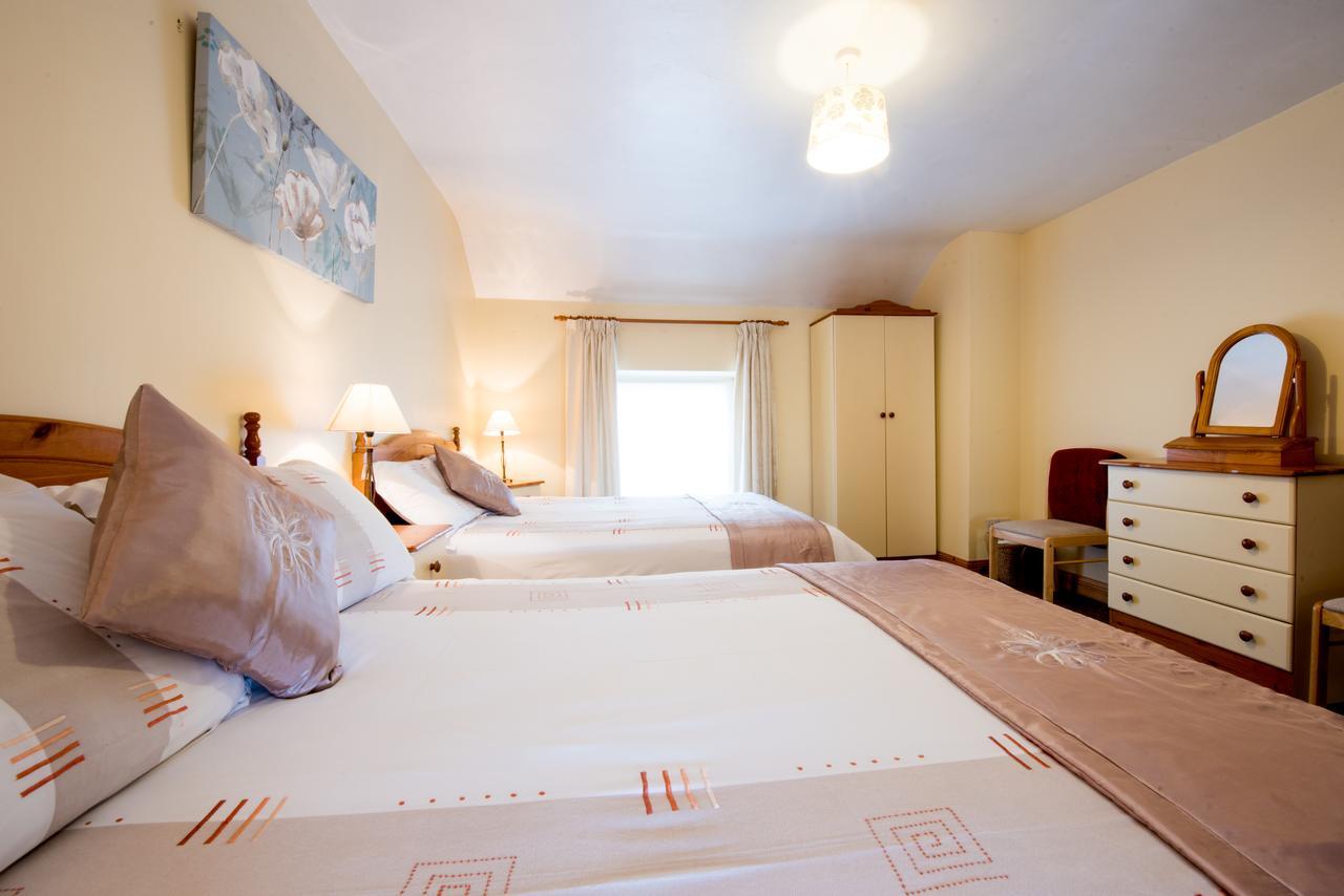 Brennan'S Accommodation Glenties Eksteriør billede